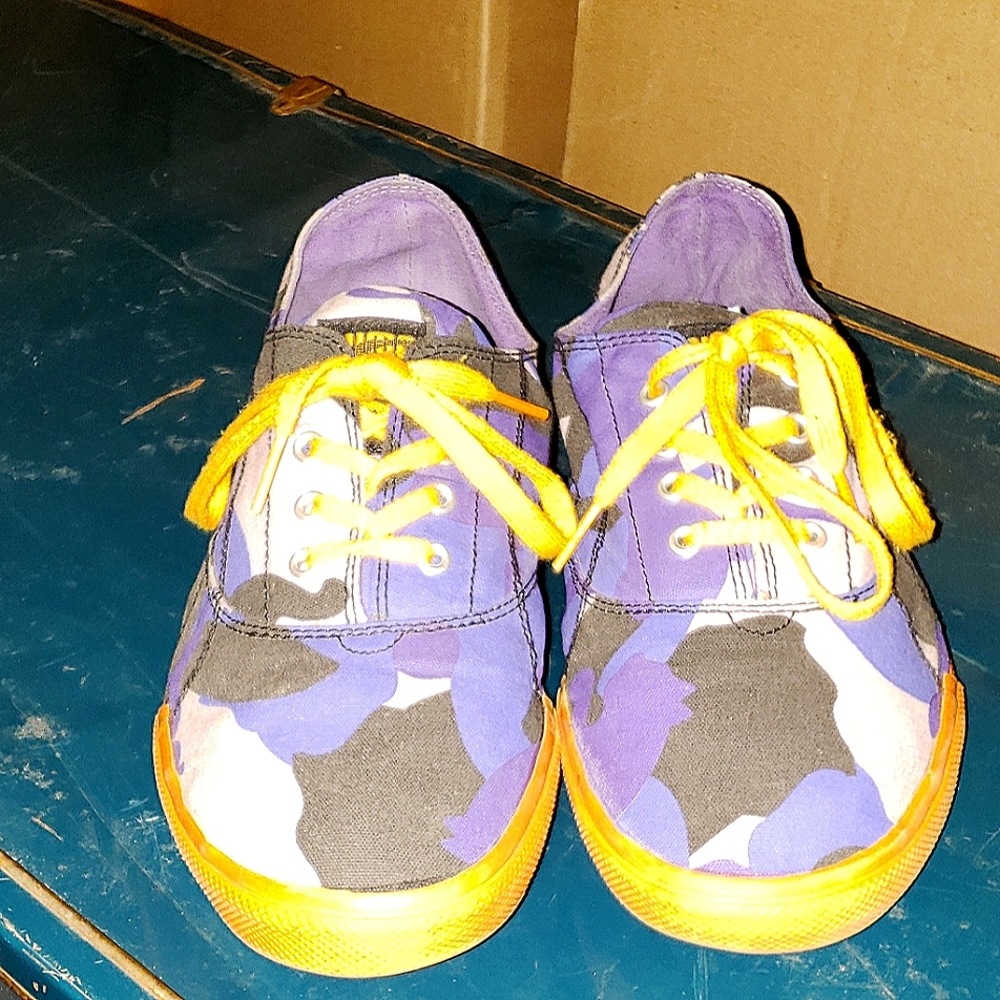 Puma sneakers